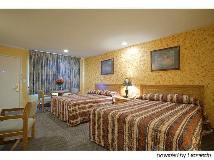 Americas Best Value Inn 罗斯堡 客房 照片
